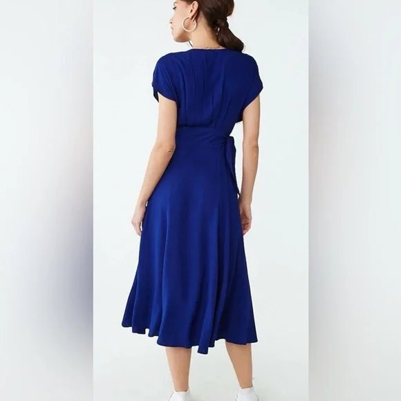 Red Button-Front Midi Dress - Picture 6 of 9